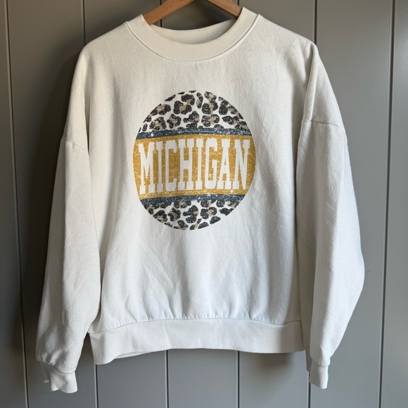 Michigan Wolverines Women’s Game Day Couture Crew Neck Sweatshirt Size Med Large - Picture 3 of 10